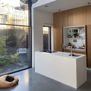openkeuken-herenhuis-denhaag-kastenwand-eiland-tobias-ontwerp
